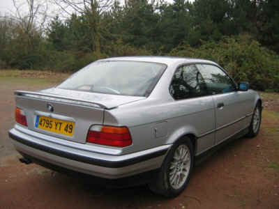 BMW 007 400x300.jpg (101654 octets)